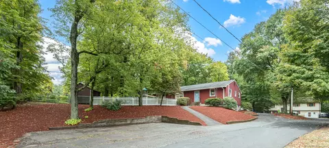 20 Phelps Rd, East Windsor, CT 06088
