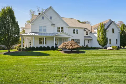 9 Burr Farms Rd, Westport, CT 06880