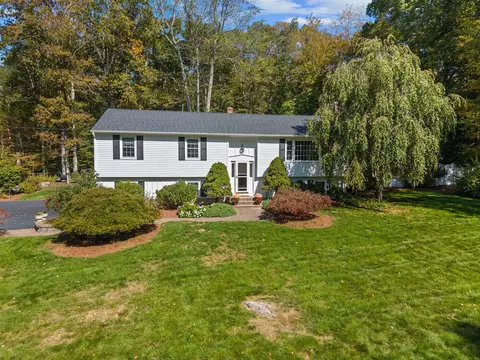 16 Eastwood Rd, Madison, CT 06443