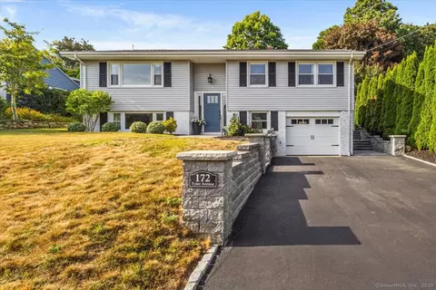 172 Tyler Ave, Groton, CT 06340