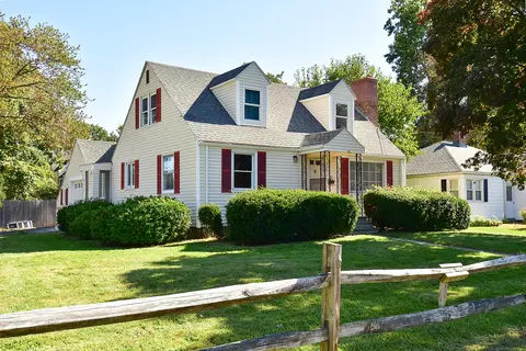 20 Sage Park Rd, Windsor, CT 06095