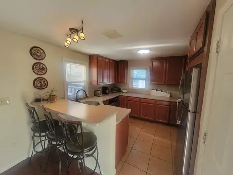 Kitchen - 336 Circular Ave, Hamden, CT 06514 photo 2 of 3
