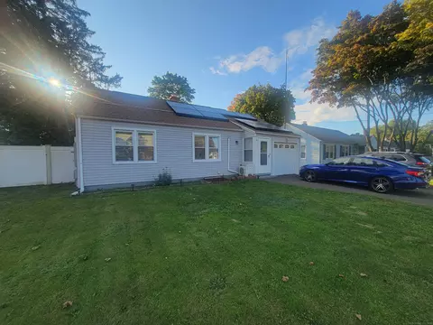 Exterior - 336 Circular Ave, Hamden, CT 06514 photo 2 of 4