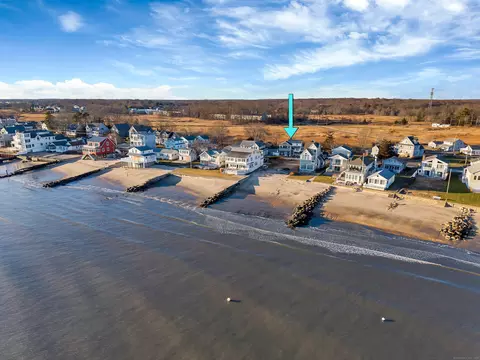 176 Shore Rd, Clinton, CT 06413