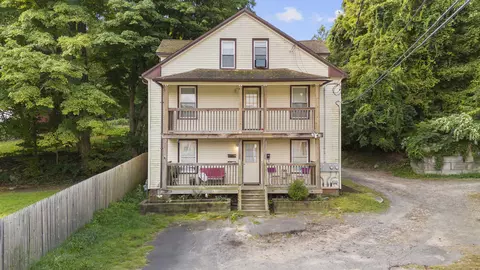 211 Park St, Bristol, CT 06010