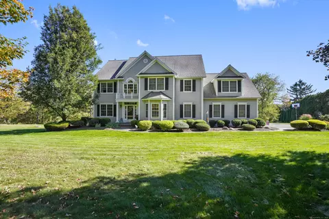1 Lisa Ct, New Milford, CT 06776