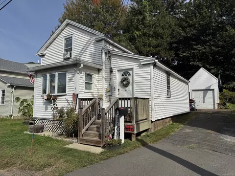 4 Hillside Ct, Middletown, CT 06457