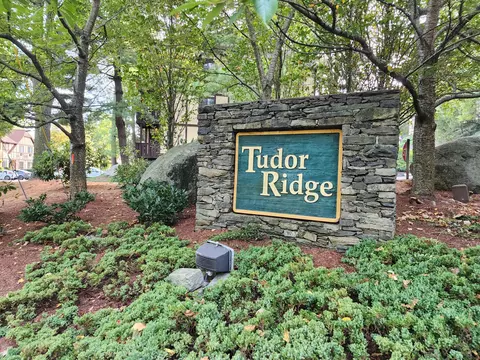 125 Warner Hill Rd #85, Stratford, CT 06614