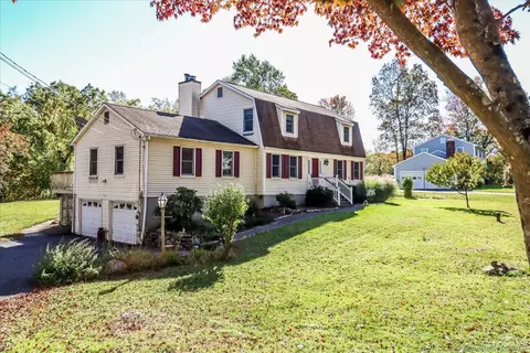 54 Jeremiah Rd, Sandy Hook, CT 06482