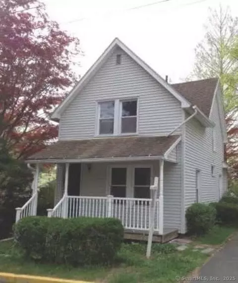 11 Huber Ave, Middletown, CT 06457