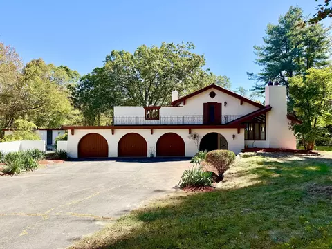 15 Bunker Hill Rd, Canton, CT 06019
