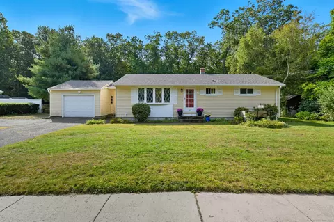 87 Till St, Enfield, CT 06082