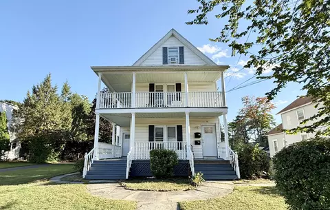 61-63 Central Ave, East Hartford, CT 06108