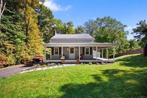 516 Wethersfield Rd, Berlin, CT 06037