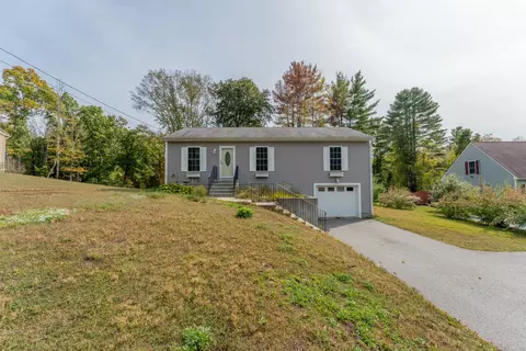 6 Harrisville Rd, Putnam, CT 06260