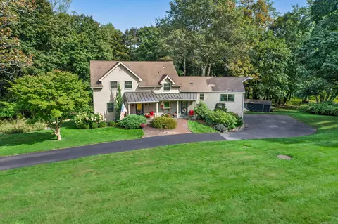 75 Saint Johns Rd, Ridgefield, CT 06877