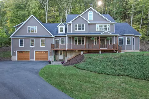 81 Warner Rd, North Haven, CT 06473