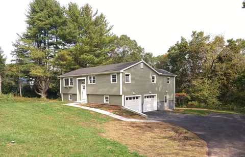 47 Summit Dr, North Branford, CT 06471