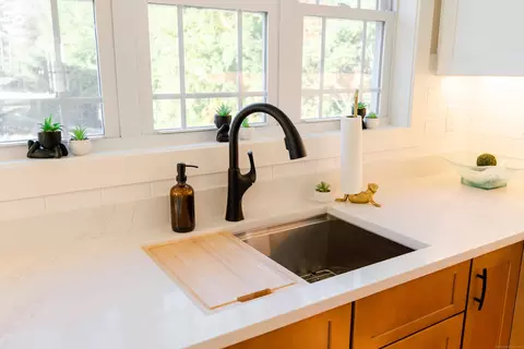 Kitchen - 14 Valley View Dr, Killingly, CT 06241 photo 7 of 7