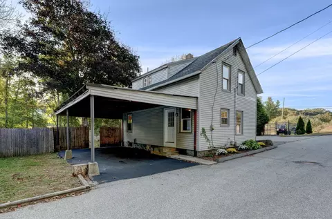 1 Bay St, Sprague, CT 06330