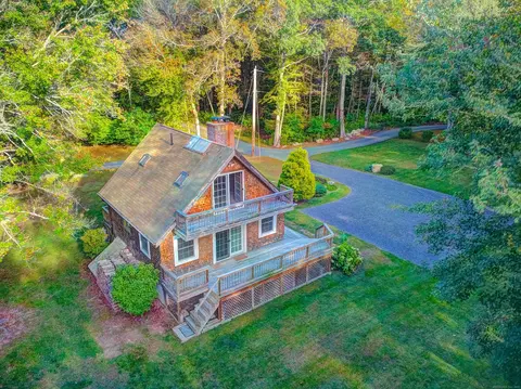 146 Gallup Hill Rd, Ledyard, CT 06339