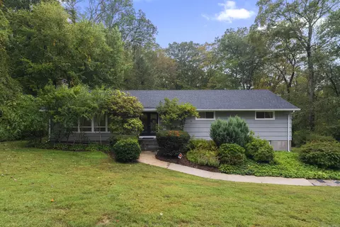 374 Wildwood Dr, Orange, CT 06477