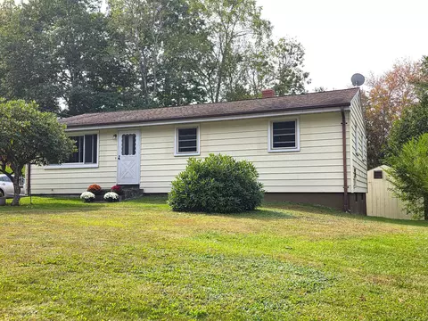 56 Evergreen Ln, Montville, CT 06370