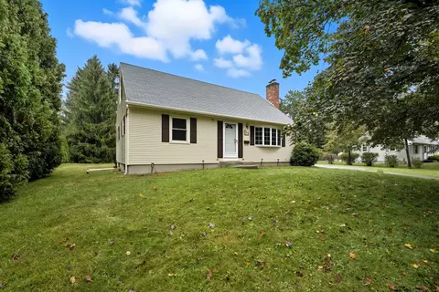 40 Oxford Dr, Enfield, CT 06082