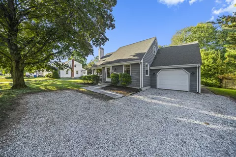 373 Wells Rd, Wethersfield, CT 06109