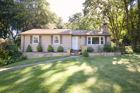 142 Thorpe Ave, Meriden, CT 06450