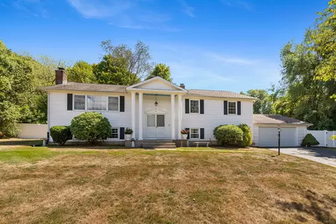 23 Westview Rd, North Haven, CT 06473