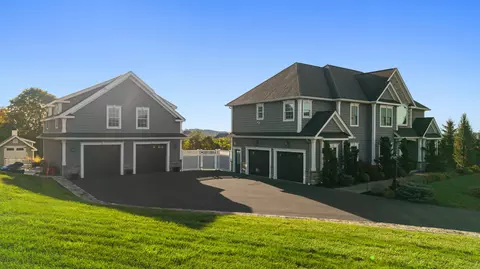 259 Bayview Cir, Watertown, CT 06795