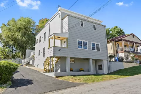 45 Sampson St, Bridgeport, CT 06606