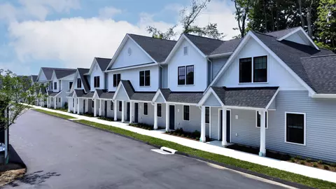 138 Boston Post Rd #10, East Lyme, CT 06333