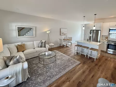 138 Boston Post Rd #11, East Lyme, CT 06333