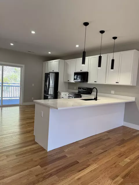243 Echo Lake Rd #B8, Watertown, CT 06795