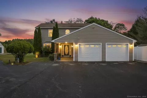 17 Liberty Ln, Thompson, CT 06277