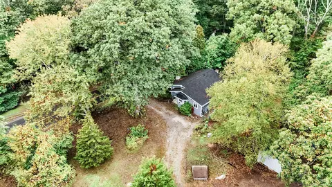 12 Church Rd, Oakdale, CT 06370