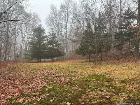 278 Palmer St Ext, Norwich, CT 06360