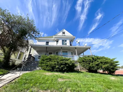 835 Bank St, New London, CT 06320