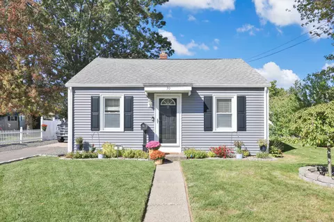 30 Spaulding Cir, East Hartford, CT 06118