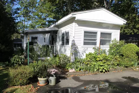 11 Pleasant Trl, Killingworth, CT 06419