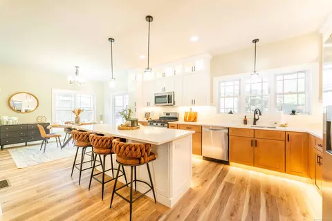 Kitchen - 16 Valley View Dr, Killingly, CT 06241 photo 6 of 7