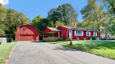 33 Middlesex Dr, Enfield, CT 06082