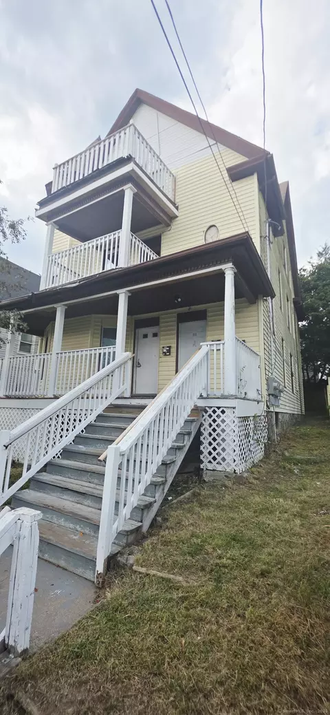 26 Ridgewood St, Waterbury, CT 06710