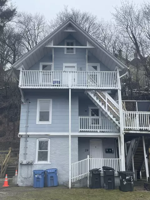 29 Talman St, Norwich, CT 06360
