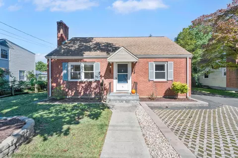 31 Green Rd, Manchester, CT 06042