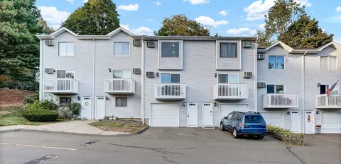 1001 Old Colony Rd #3-4, Meriden, CT 06451