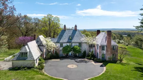 150 Cider Brook Rd, Avon, CT 06001