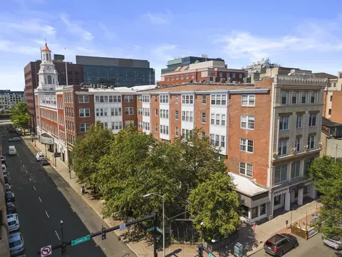 196 Crown St #310, New Haven, CT 06510